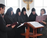 images/2018/10_chelovek_iz_Svyato_Ksenievskogo_monastirya/