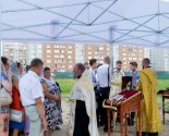 images/2021/Patriarshiy_Ekzarh_sovershil_moleben_na_nachalo_stroitelstva_na_meste9892960.jpg
